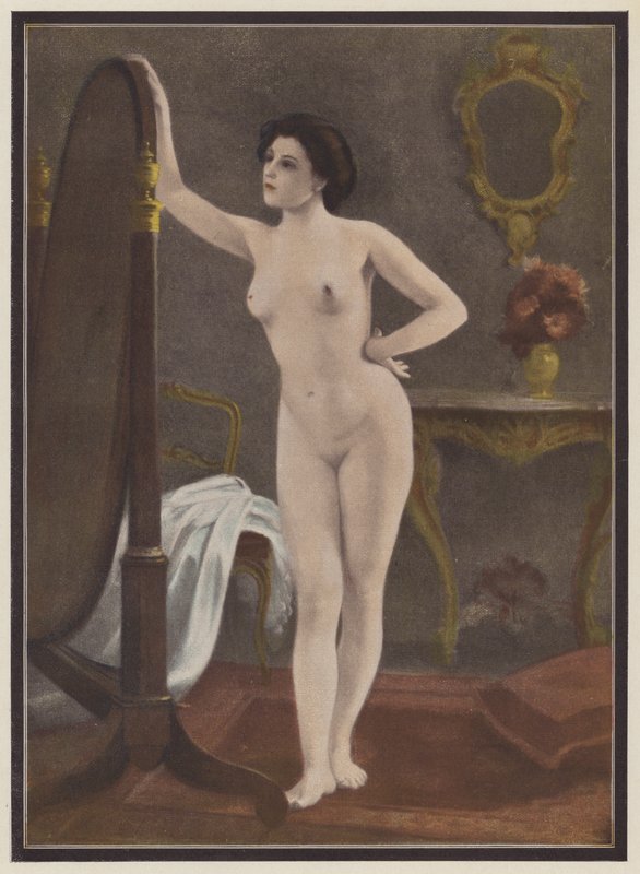 Frau vor dem Spiegel von European School