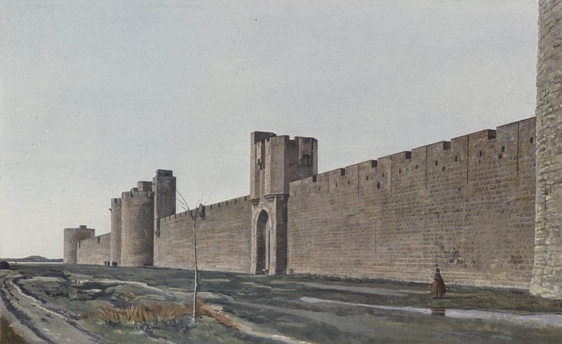 Aigues-Mortes, Außenansicht der Stadtmauern von Osten von French Photographer