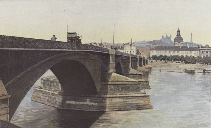 Lyon, Pont de la Guillotière und Kirche des Hôtel-Dieu von French Photographer