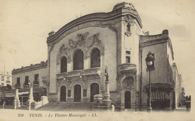 Städtisches Theater, Tunis, Tunesien von French Photographer