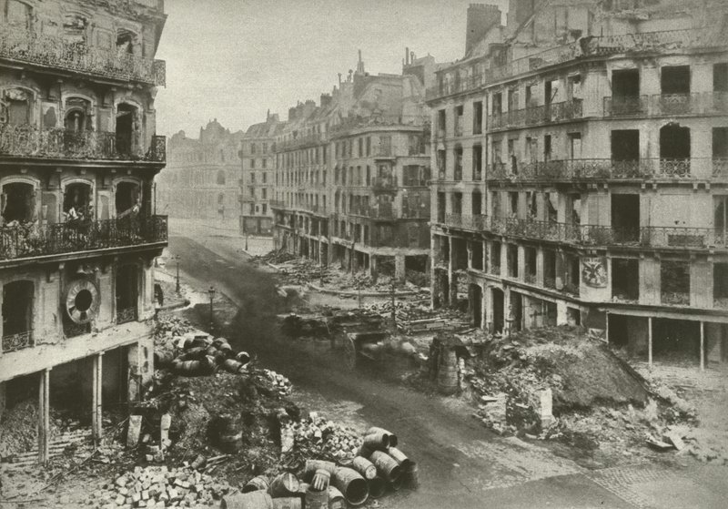 Rue de Rivoli, Paris, nach der Woche, die die Kommune beendete von French Photographer