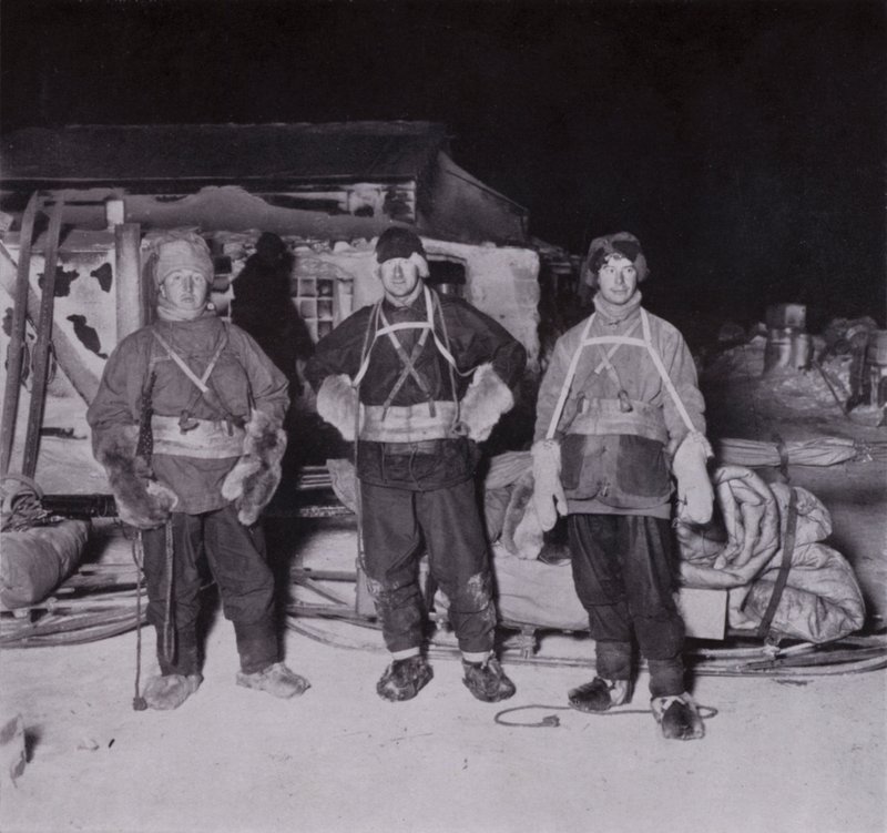 Dr. Wilson, Leutnant Bowers und Cherry-Garrard auf dem Weg nach Cape Crozier von Herbert Ponting