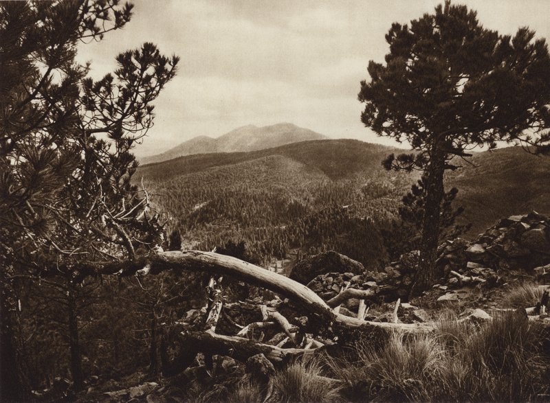 Mexiko: Der Ajusco, gesehen von San Miguel von Hugo Brehme