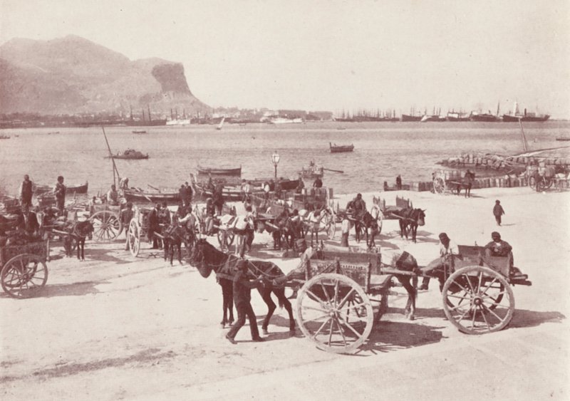 Sizilien: Am Kai von Palermo von Italian Photographer