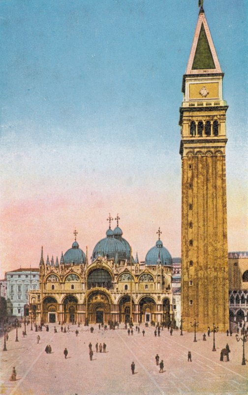 Venezia: Piazza S Marco e Campanile von Italian Photographer