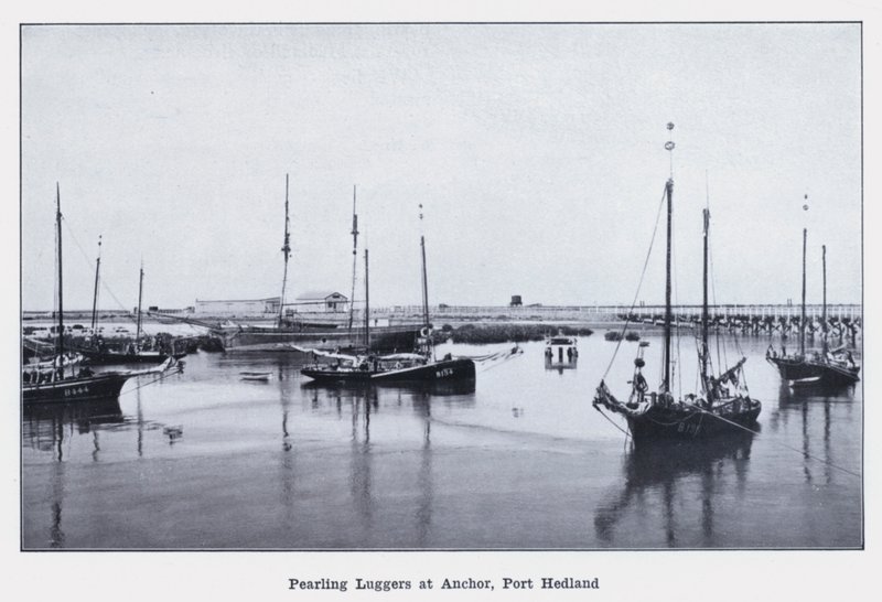 Perlenfischerboote vor Anker, Port Hedland (s/w Foto) von Photographer Australian