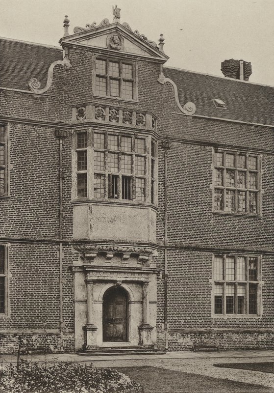 Türöffnung, Eingangsbucht, Südflügel, Cobham Hall von William Galsworthy Davie