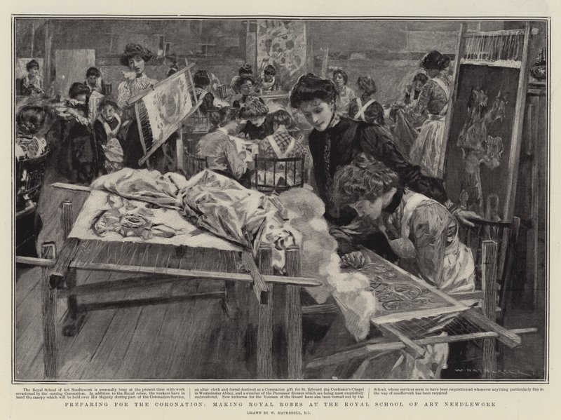 Vorbereitung auf die Krönung, Herstellung der königlichen Roben an der Royal School of Art Needlework von William Hatherell