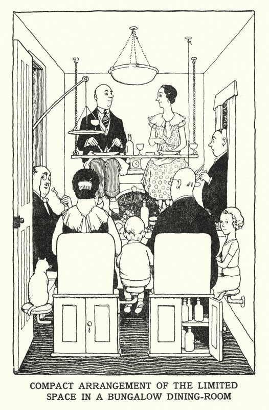 Kompakte Anordnung des begrenzten Raums in einem Bungalow-Esszimmer von William Heath Robinson