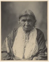 Frau Joseph Street, Winnebago