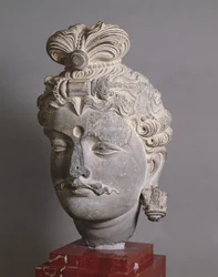 Kopf eines Bodhisattva, griechisch-buddhistischer Stil, aus Buner, 2. Jahrhundert
