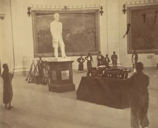[Thaddeus Stevens aufgebahrt in der Rotunde des Kapitols in Washington]
