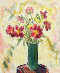 Blumen in einer grünen Vase