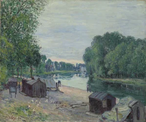 Hütten am Rand des Loing