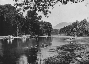 Fluss bei Ratnapura, um 1890, 1910