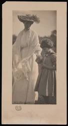 Foto von Agnes Pelton mit ihrer jungen Cousine auf Agnes