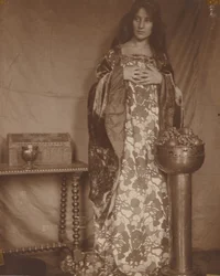 Porträt von Alice Dieudonne Chase, ca. 1906
