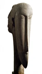 Testa. Kopf. Skulptur von Amedeo Modigliani