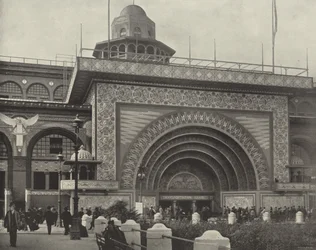 Das Goldene Tor des Transportgebäudes