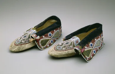 Mokassins, Chippewa, ca. 1835