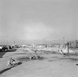 ARBEITERVIERTEL, Crotone