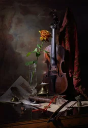 Vintage Violine und Rose