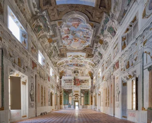 Decke des Saals mit den Bologna-Quartieren, Saal der Wachen, Este Herzogspalast, Sassuolo, Italien