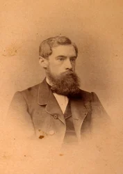 Porträt des Sammlers, Mäzens und Gründers der Galerie Pavel Mikhailovich Tretyakov (1832-1898). Albumin Foto