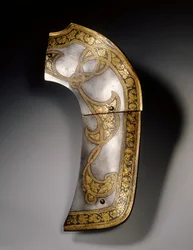 Sattelknaufplatte aus der "Flechtband" Garnitur von Rudolf II. und Erzherzog Ernst, Wien, um 1571