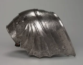 Gotische fächerförmige Schulterplatte, um 1485-1500