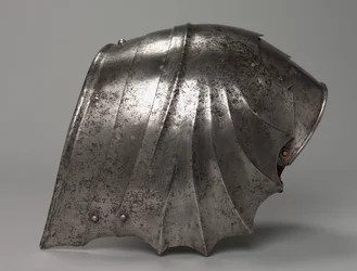 Gotische fächerförmige Schulterplatte, ca. 1485-1500
