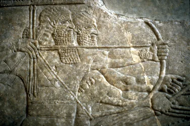 König Assurnasirpal II. bei einer königlichen Löwenjagd, 650-620 v. Chr.