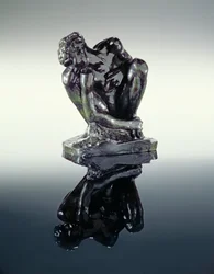 Kauernder Akt