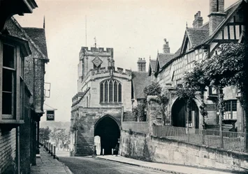 St. James Kirche über dem Westtor, Warwick, Warwickshire