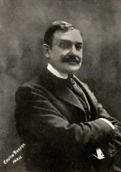 Porträt des französischen Künstlers Jacques Isnardon