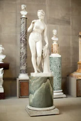 Venus mit dem goldenen Apfel