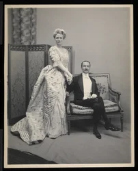 Porträt eines unbekannten Mannes und einer Frau auf dem James Hazen Hyde Ball, New York, 31. Januar 1905