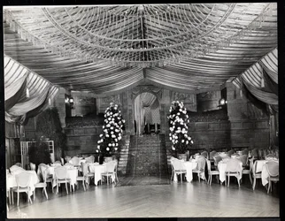 Empfangsraum im Ritz-Carlton Hotel, 1915 oder 1916