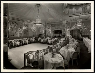 Der Iridium-Raum im Hotel St. Regis, 1937
