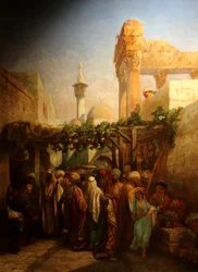 Spaziergänger in der Nähe der Kolonnade des Bacchus in Latakieh