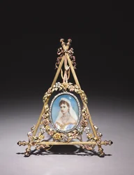 Dreieckiger Rahmen mit Porträt von Zarin Alexandra Fjodorowna, 1896-1908