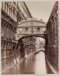 Venedig. Blick auf die Seufzerbrücke von der Ponte della Paglia