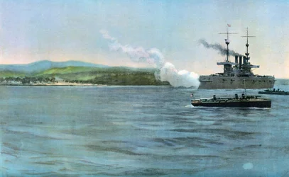 Flaggschiff von Admiral Sampson, der gepanzerte Kreuzer New York der Vereinigten Staaten, feuert auf eine Küstenwache der spanischen Kavallerie vor Cabanas, 29. April 1898