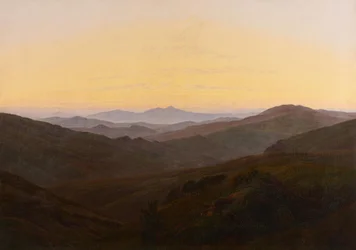 Vor Sonnenaufgang im Gebirge