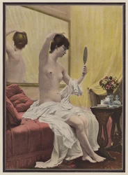 Frau bei ihrer Morgentoilette