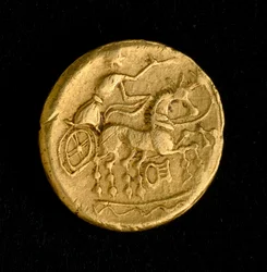 Keltische Kunst: Stater der Sequaner, Goldmünze - Darstellung eines Mannes, der einen Streitwagen lenkt (?), 3.-2. Jahrhundert v. Chr. - Paris, Bibliothèque nationale