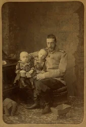 Großfürst Konstantin Konstantinowitsch von Russland mit Söhnen, Iwan Konstantinowitsch und Gabriel Konstantinowitsch