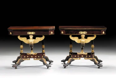 Zwei klassische geschnitzte Kartentische, ca. 1815