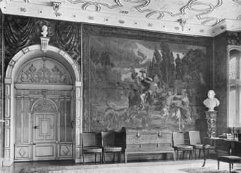 Ostende des Salons, Wandteppich: Der Triumph des Bacchus