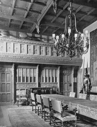 Der Schirm im Bankettsaal